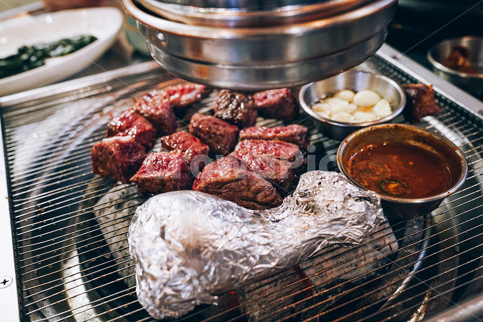 소고기,채끝,등심,숯불구이,고기,beef,음식,식재료,요리,food,cook,meal,dishes,food reserves,육류,고기,meat