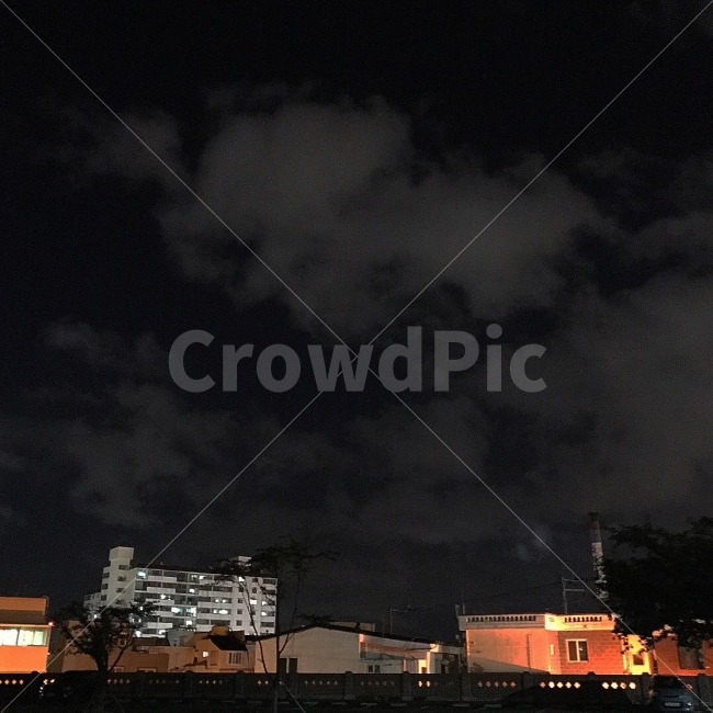 하늘,구름,밤,감성,배경,도시,풍경,city,landscape,야경,밤,nightscape,night,urban,어반,town,building,건물,시티,metropolis,중심지,nature,자연