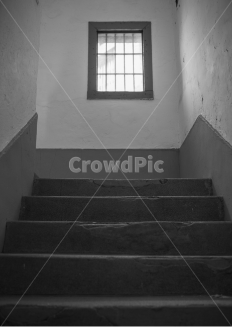 계단,창문,유리,풍경,흑백,흑백,모노톤,monochrome,black and white,건축물,건물외관,exterior,building,structure,architecture,construction