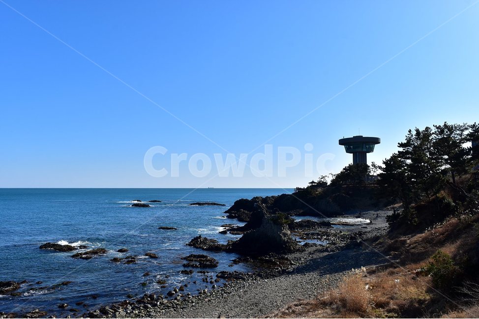 주상절리,경주,양남,풍경,바다,자연,국가지질공원,지질공원,비경,전망,조망,파란,하늘,해변,해안,korea,nature,landscape,힐링,장관,절경,여행,사진,겨울,자연풍경,2018년,2월,설연휴,가볼만한곳,traveling,crowd,한국,자연경관,감성,해파랑길,동해,아름다운,명소,읍천항,자연,풍경,nature,landscape,한국자연풍경,한국자연경관,korea nature landscape,gravel,자갈,road,도로,dirt road,흙길