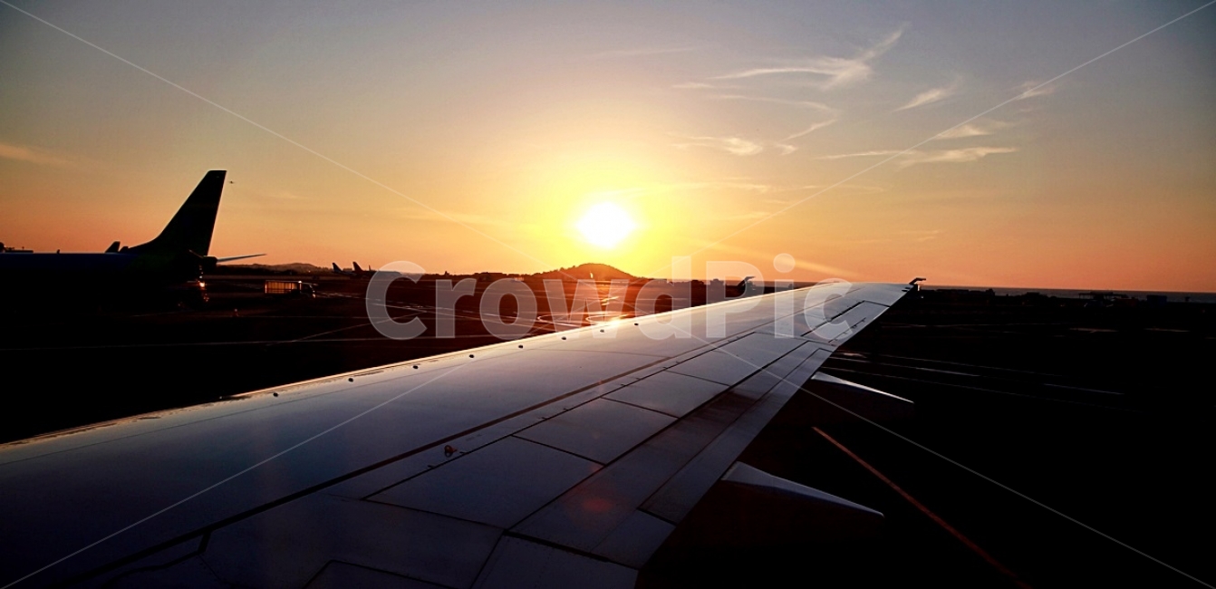 제주여행,일몰,제주공항,제주도,여행,여행,휴가,traveling,vacation,trip,교통,교통수단,traffic,transportation,nature,자연,airplane,비행기,vehicle,차량,aircraft,항공기,outdoors,옥외
