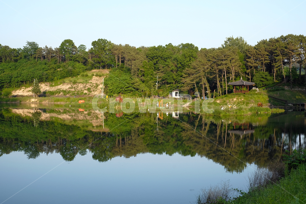 반영사진,저수지,마을,평온함,평화,자연,풍경,nature,landscape,한국자연풍경,한국자연경관,korea nature landscape,water,물,outdoors,옥외,land,땅