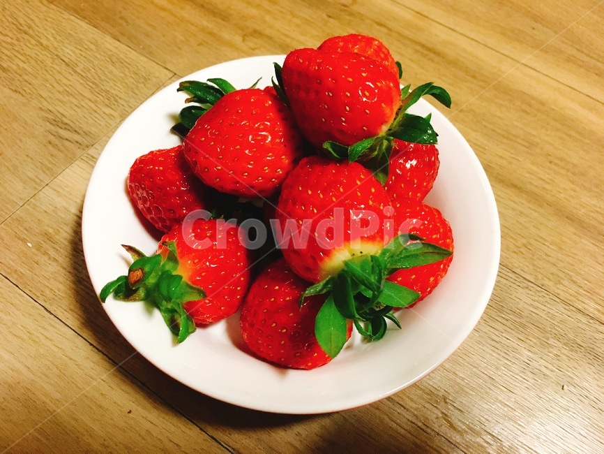 딸기,빨간색,과일,새콤달콤,맛있는,푸드,찰칵,strawberry,음식,식재료,요리,food,cook,meal,dishes,food reserves,과일,열매,fruit,채소,야채,vegetables