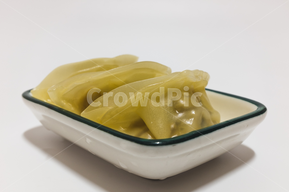만두,덤플링,중국음식,밀가루,속재료,아시아,음식,요리,인스턴트,하얀배경,흰색배경,찐,교자,야채,식사,일본음식,찌다,돈육,고기,흰색,하얀색,전분,동양,음식,식재료,요리,food,cook,meal,dishes,food reserves