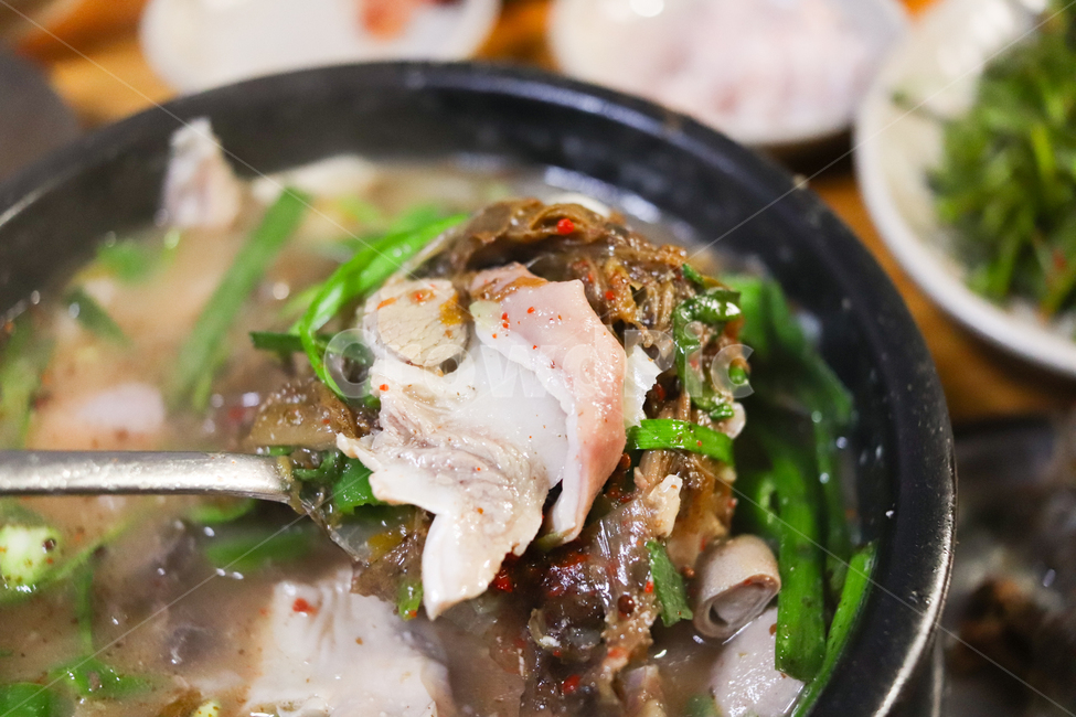 순대국,국밥,순대,해장,해장국,순대국밥,뚝배기,음식,머릿고기,시래기순대국