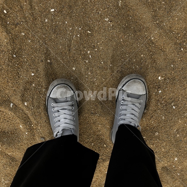 신발,컨버스,운동화,감성,분위기,산책,시선,해변,모래사장,신발류,의류,shoe
