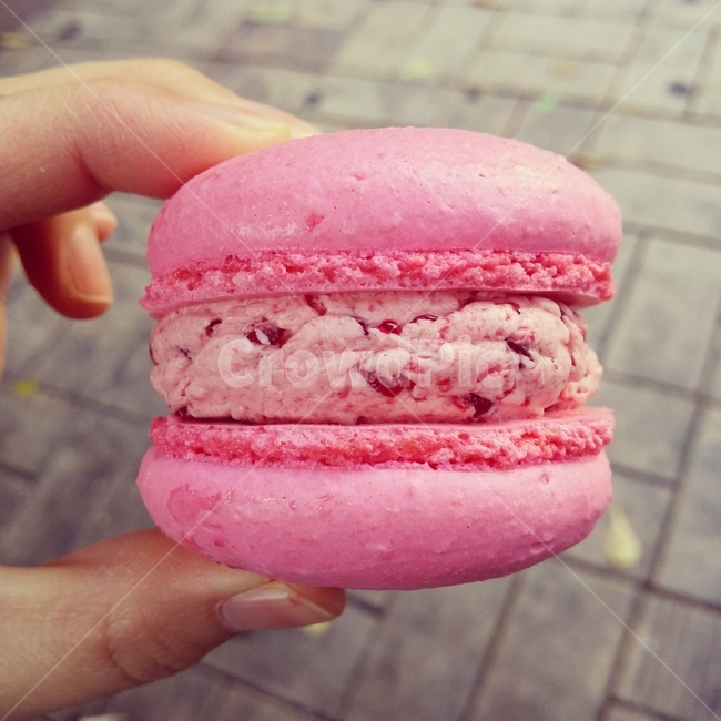 마카롱,macaron,라즈베리마카롱,간식,dessert,라즈베리,빵,음식,식재료,요리,food,cook,meal,dishes,food reserves,디저트,간식,후식,dessert,snack