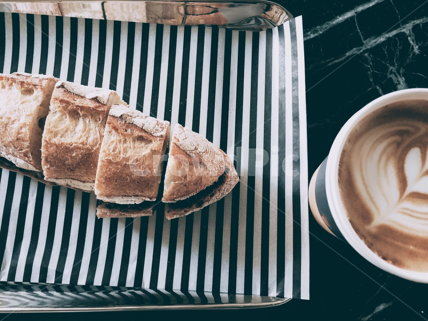 커피,카페,coffee,cafe,topview,coffeecup,latte,flatwhite,라떼,커피컵,컵,dissert,빵,bread,food,음식