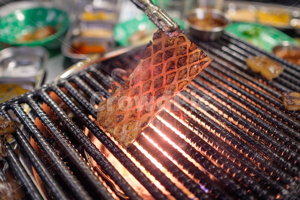 술,음식,술안주,껍데기,껍데기구이,벌집껍데기,포장마차안주,포장마차,음식,식재료,요리,food,cook,meal,dishes,food reserves,육류,고기,meat,한식,한국음식,한국요리,korean food,korean dishes,korean meal,korean cook