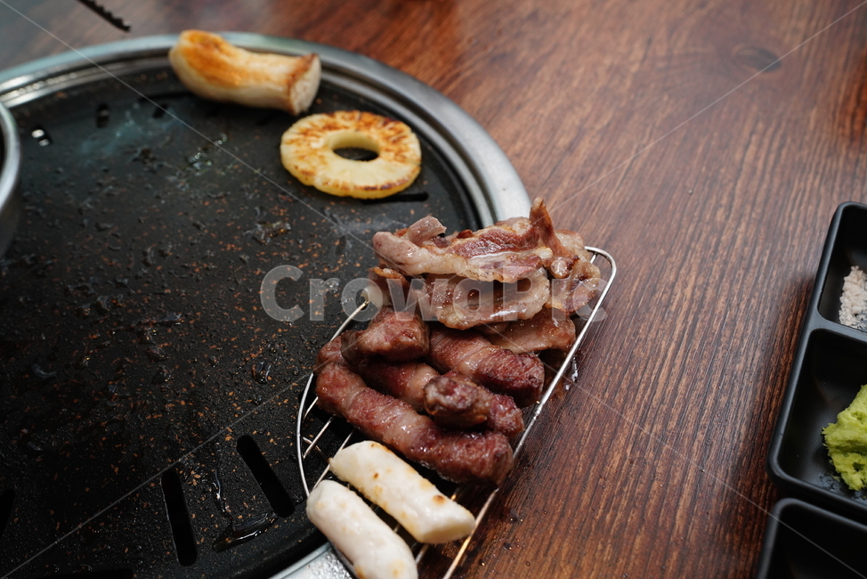 고기,육류,육식,돼지,흑돼지,불판,음식,푸드,food,구이,식사,술안주,안주거리,한식,korean,음식,식재료,요리,food,cook,meal,dishes,food reserves,육류,고기,meat