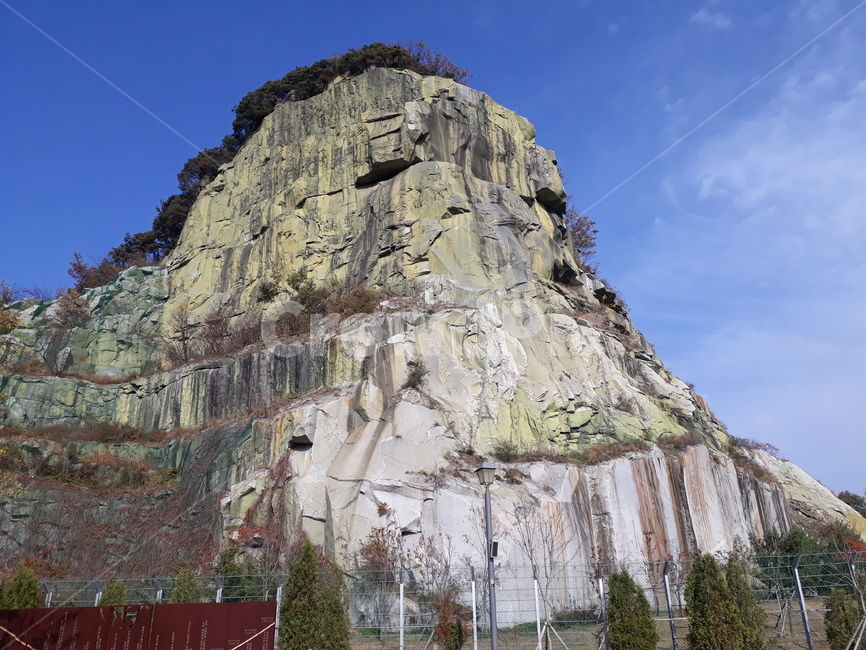 얼굴바위,독바위,cliff,낭떠러지,nature,자연,outdoors,옥외,자연,풍경,nature,landscape