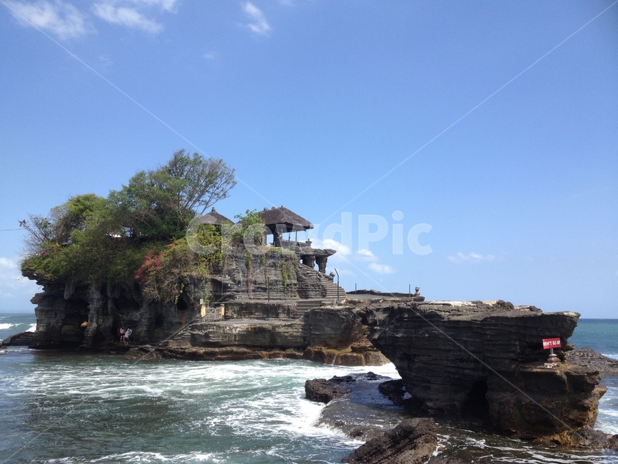 발리,따나롯,타나롯사원,발리힌두사원,힌두사원,바다,temple,hindutemple,tanahlot,bali,세계자연풍경,해외자연풍경,외국자연풍경,world nature landscape,outdoors,옥외,water,물,sea,ocean,대양,nature,자연,shoreline,해안선,land,땅,promontory,곶