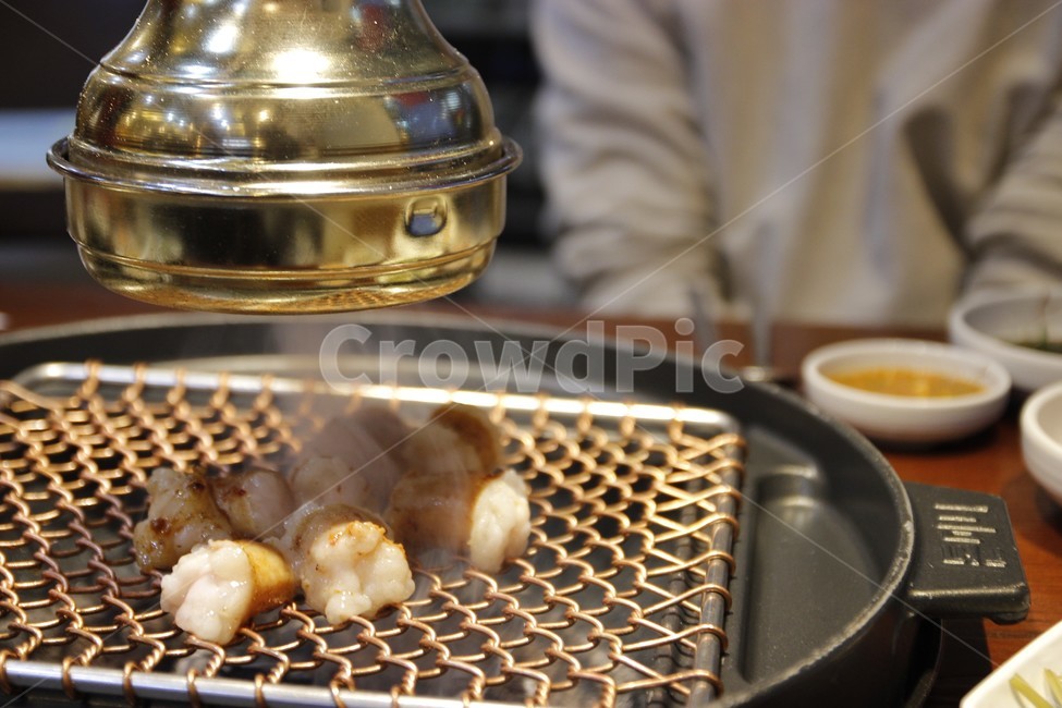 숯불,돼지고기,막창,돼지막창,대창,요리,구이,구이요리,음식,food,dish,맛있는,meal,연기,냄새,음식,식재료,요리,food,cook,meal,dishes,food reserves
