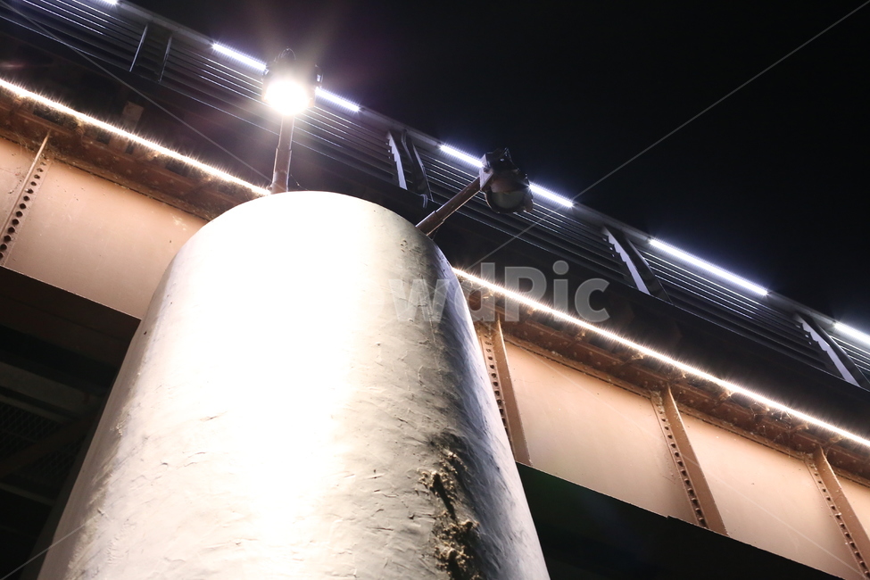 다리,감성사진,산책,가로등,접사,야경,밤,풍경,nightscape,night,landscape,건축물,건물외관,exterior,building,structure,architecture,construction,handrail,난간,banister