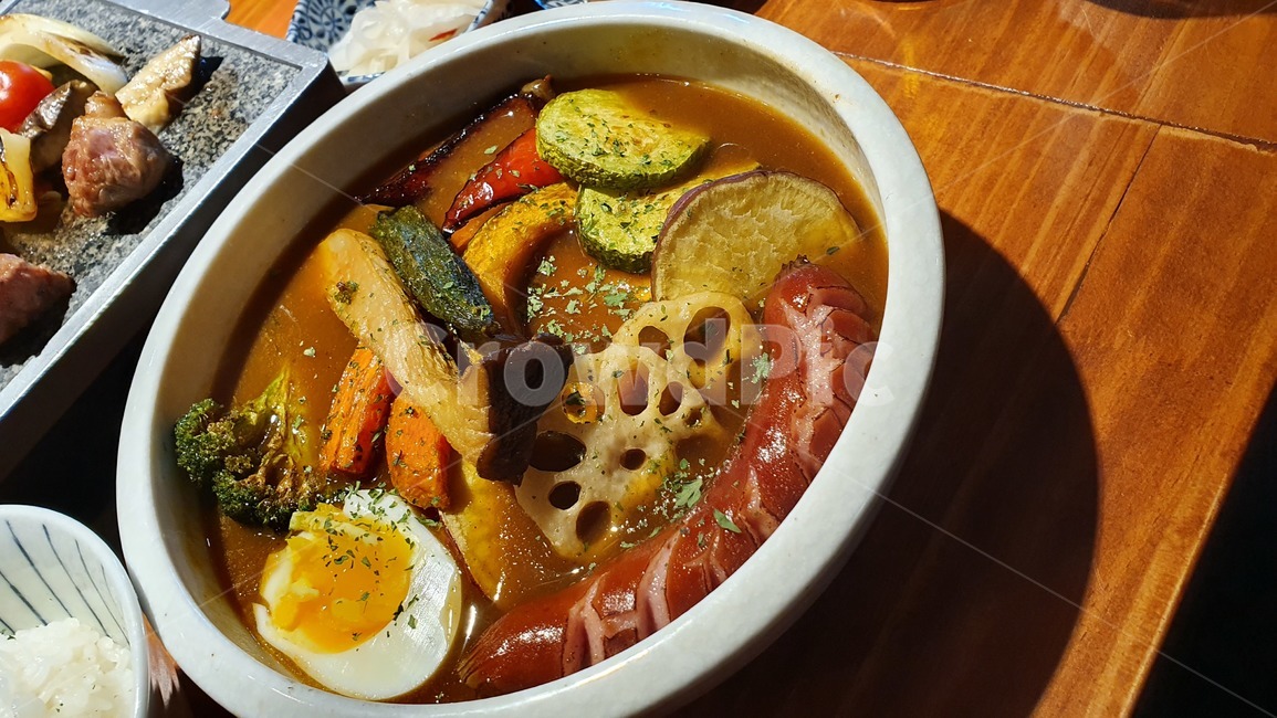 식사,요리,음식,카레,수프카레,스프카레,소세지,사발,bowl,meal,food,식당