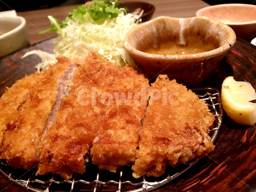 돈가스,돈가스정식,음식,food,일식,일본음식,돼지고기,튀김,저녁,dinner,양배추