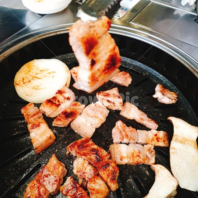 삼겹살,돼지고기,음식,술안주,구운고기