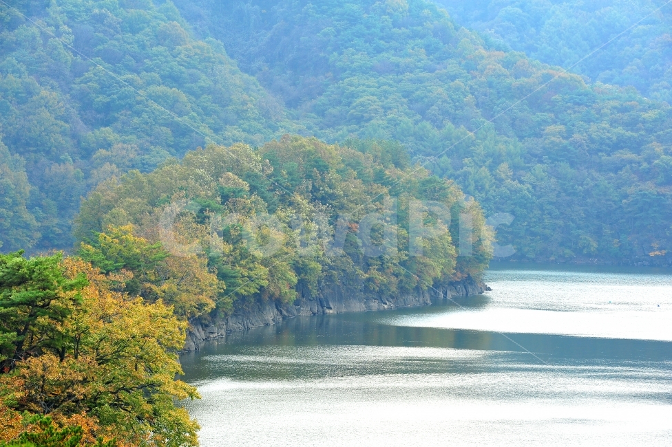부소담악,가을,단풍,절경,여행,적벽,가을,계절,fall,autumn,season,자연,풍경,nature,landscape,한국자연풍경,한국자연경관,korea nature landscape,land,땅,outdoors,옥외,water,물