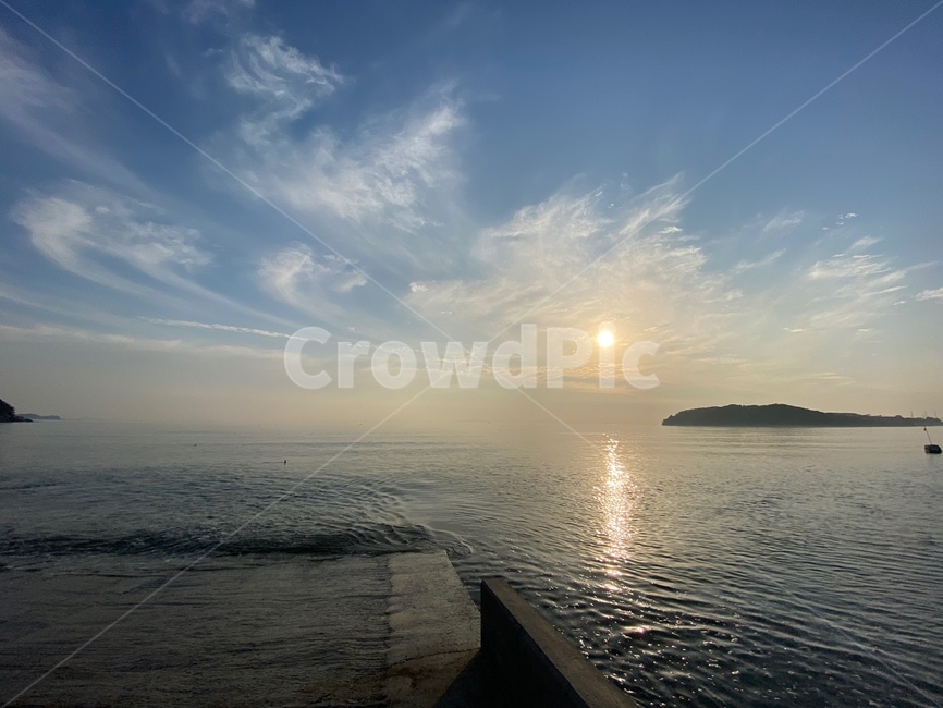 sea,바다,대양,자연,해안선,서해바다,파도,물결,일몰,파란하늘,하늘,구름