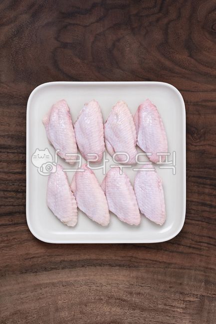 chicken,whiz,meat,ingredients,raw chicken,fresh food,food,chicken wings
