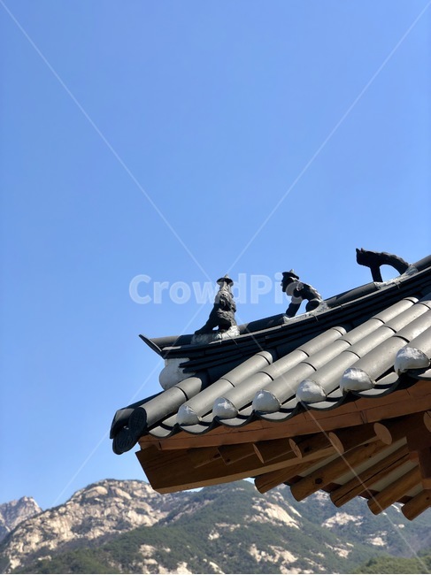 하늘,한옥,기와,북한산,산,한옥기와,한국전통,한국문화,korean traditional,korean culture,건축물,건물외관,exterior,building,structure,architecture,construction