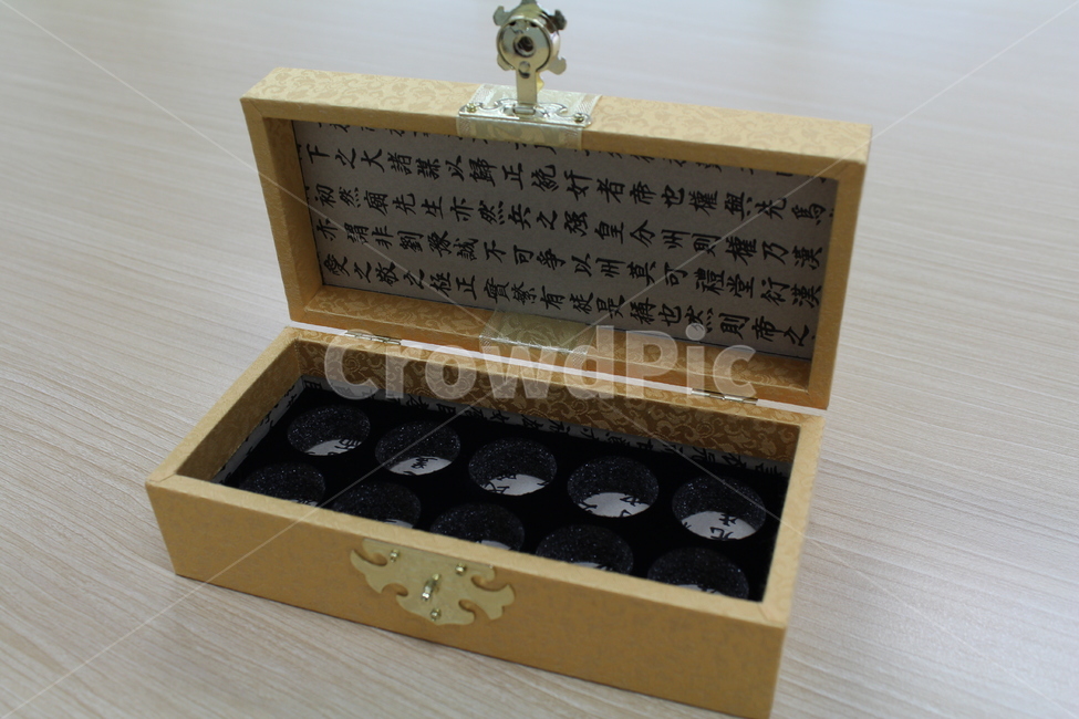 한약,공진단,공진단케이스,공진단상자,한약상자,한약케이스,종이상자,지함,한지상자,싸바리상자,선물상자,공진단포장,우황청심환