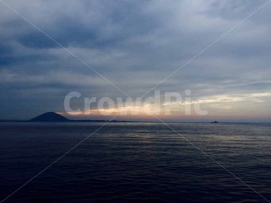 바다,노을,하늘,바다사진,하늘사진,자연,풍경,nature,landscape,outdoors,옥외,land,땅,ocean,대양,water,물,sea,shoreline,해안선