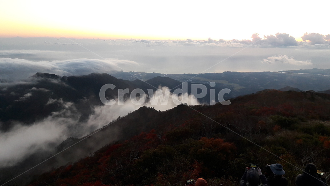 설악산,대청봉,일출,운해,단풍,자연,풍경,nature,landscape,한국자연풍경,한국자연경관,korea nature landscape,outdoors,옥외,human,인간,person,사람,mountain,산