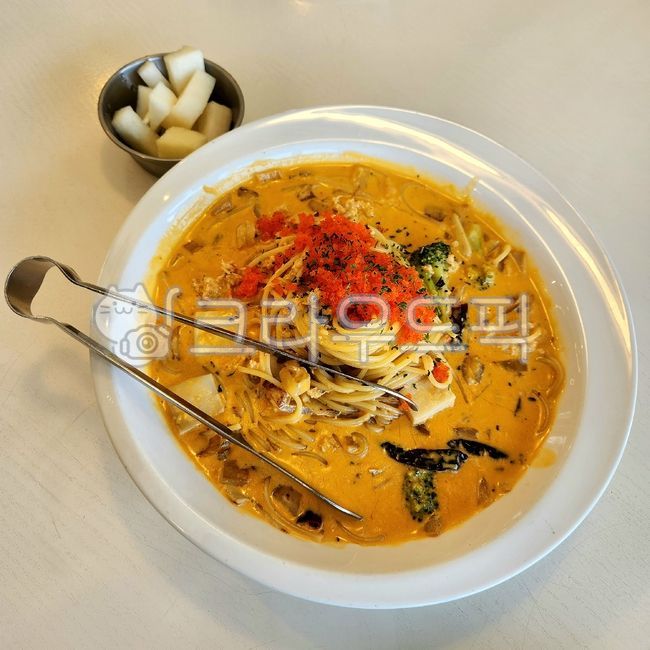 파스타,스파게티,게살스파게티,양식,요리,음식,면,면요리,날치알파스타,게살파스타,날치알스파게티