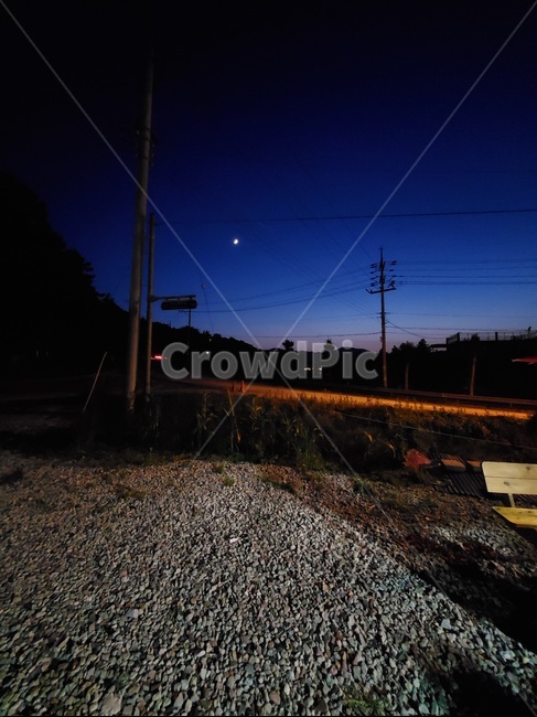 시골,country,nightview,야경,감성,달,moon,길,밤하늘,자갈,road,도로