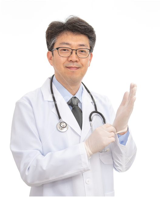 남자,의사,남성,누끼,중년,1인,안경,한국인,동양인,흰색배경,밝은,얼굴,전문직,의료,직업,건강,40대,흰배경,카피스페이스,정면,의학,병원,진료,흰색,자신감,아시아인,50대,질병,보건,주치의,카피,스페이스,위생,유니폼,한국사람,일본인,중국인,사람,1명,상반신,사람,인물,인간,human,person,얼굴표정,facial expression,face,남성,남자,man,male,감정표현,기분,feeling,emotion,의료,의학,병원,medical,hospital,clinic