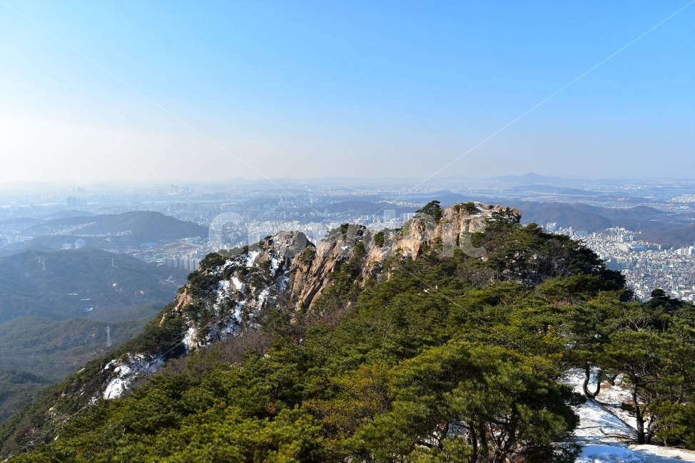 북한산,풍경,자연,국립공원,서울,도심지,명산,겨울,힐링,산행지,국내여행,자연풍경,산사진,Seoul,Korea,National,Park,비경,산행,등산,트레킹,100대명산,기암,바위산,백운대,바위,암봉,암봉우리,족두리봉,향로봉,비봉,자연,풍경,nature,landscape,한국자연풍경,한국자연경관,korea nature landscape,outdoors,옥외,mountain,산,mountain range,산맥,slope,경사