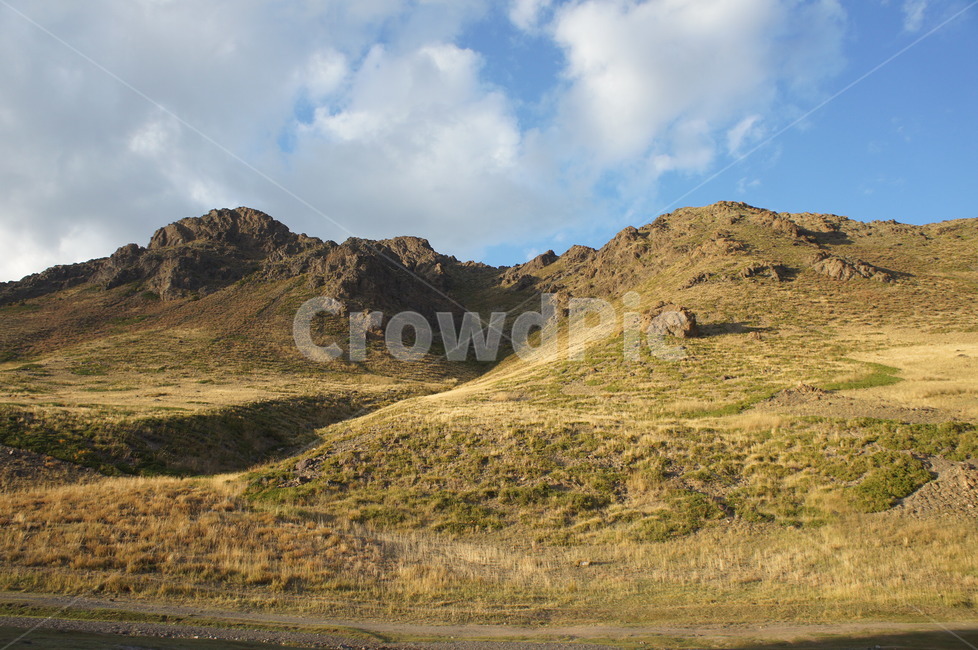 몽골,욜림암,산,절벽,식물,하늘,돌,암석,하늘색,nature,자연,outdoors,옥외,산맥,grassland,목초지,field,들