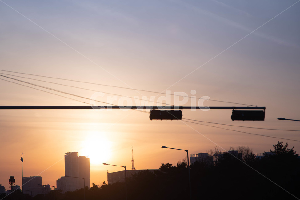 신호등,일몰,해,건물,하늘,도시,풍경,city,landscape,한국도시풍경,한국도시경관,korea cityscape,light,빛,flare,플레어,nature,자연