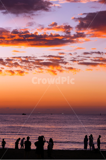 바다,지평선,해변,노을,sea,ocean,reflection,nature,자연,beach,구름,cloud,horizon,관중,군중,crowd,자연,풍경,nature,landscape,사람들,대중,군중,other people,crowd,인물실루엣,사람실루엣,character silhouette,human silhouette,person,사람,human,인간,outdoors,옥외,red sky,붉은 하늘,dusk,황혼,dawn,새벽,sky,하늘,sunset,일몰