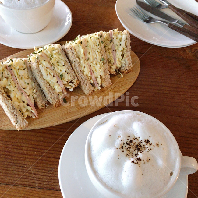 받침접시,도기류,coffeecup,cup,컵,coffee,cappuccino,카푸치노,카페라떼,샌드위치,brunch,카페