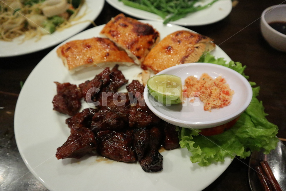 베트남음식,구운빵,바게트,vietnamfood,vietnam,meal,식사,food,platter,플래터,요리,dish,음식,음식,식재료,요리,food,cook,meal,dishes,food reserves
