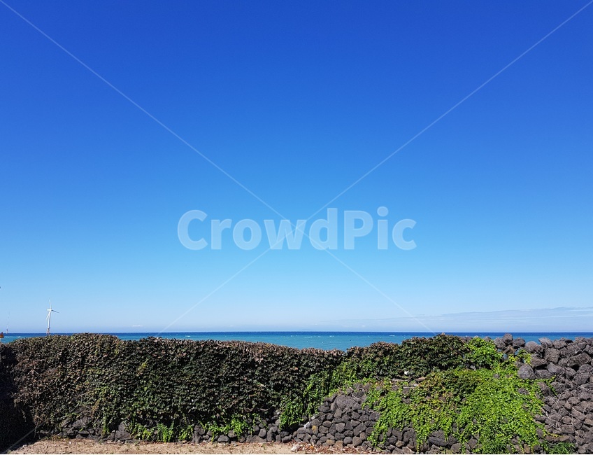 제주도,바다,수평선,돌담,파란하늘,jejuisland,blue,sky,sea,horizon,stonewall,풍경,scenery,배경,background,자연,풍경,nature,landscape,제주도,jeju,jeju island,architecture,건축물,building,건물,tower,탑