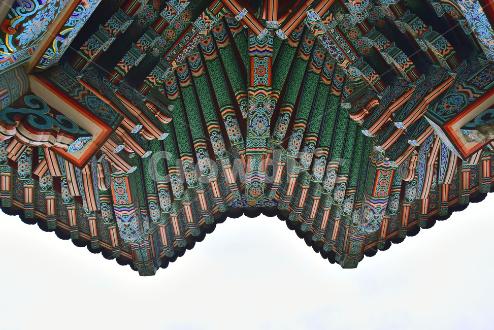 불교사찰,절,송광사,칼라풀,한국전통,전통문화,절집,불교문화,종교문화,대웅전,처마,단청,오방색,아름다움,패턴,건축물,건축양식,structure,템플,temple,buddhistcivilization,colorful,바탕,배경,백그라운드,누끼,background,songgwangsa,조계종,고건축,building,건물,문화유적,architecture