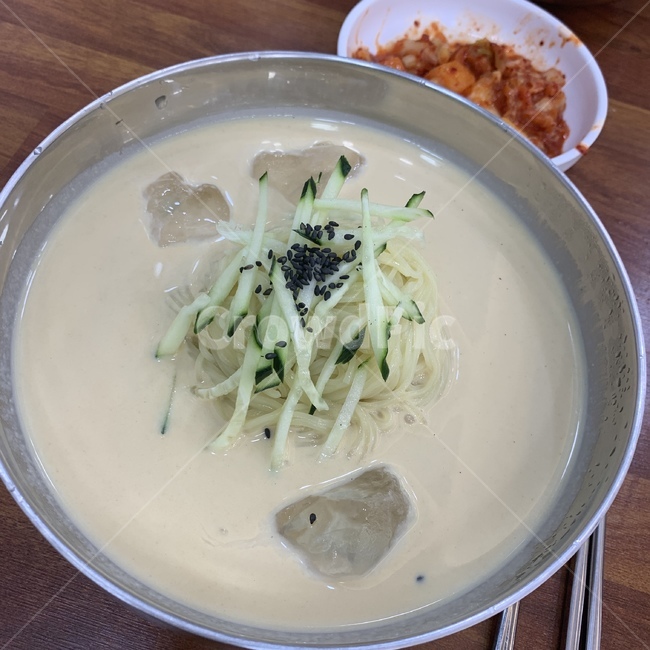 여름,여름별미,계절음식,콩,콩국수,음식,식재료,요리,food,cook,meal,dishes,food reserves