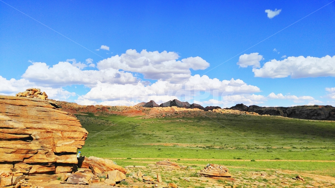 nature,자연,landscape,scenery,풍경,경치,outdoors,옥외,sky,하늘,구름,cloud,암석,rock,grassland,meadow,목초지,몽골,mongolia,맑은,푸른,청명한,깨끗한,날씨,초록,돌,확트인,넓은시야,들판,파릇파릇,몽골자연,몽골풍경,배경화면,시원한,풍경화면,환경,길,도로,자동차길,track,road,way,산,초원,그림자,shadow,지평선,horizon