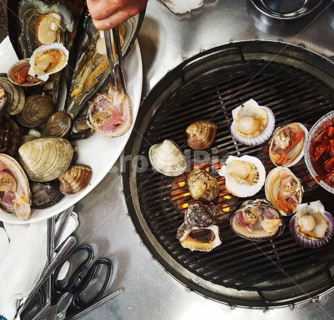 조개,가리비,키조개,조개구이,소라,음식,식재료,요리,food,cook,meal,dishes,food reserves,수산물,해산물,fishery products,seafood