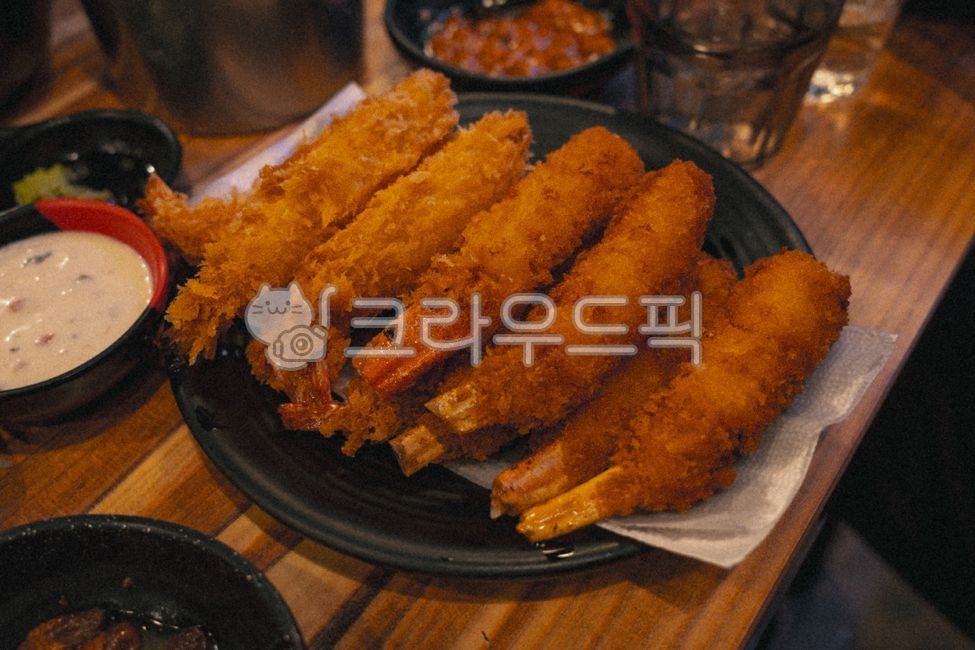 Crab tempura,shrimp tempura,fried food,fried dish,fried food