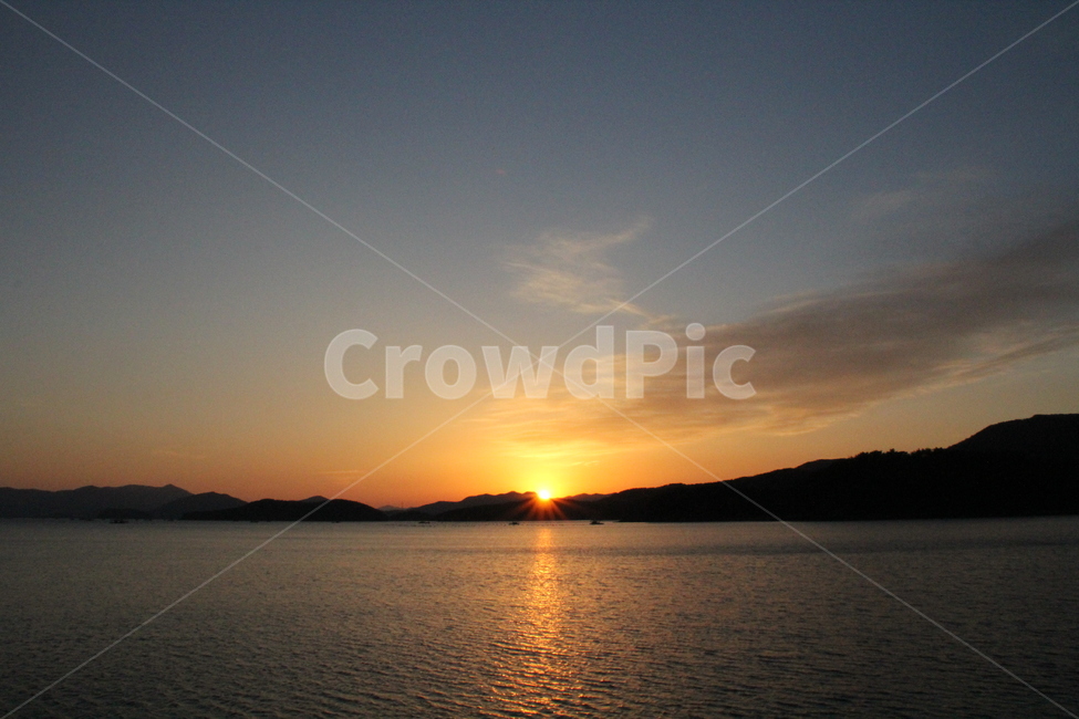 풍경,하늘,바다,노을,일몰,sunset,따스함,sun,태양,자연,풍경,nature,landscape,outdoors,옥외,flare,플레어,light,빛,sunlight,햇빛,sky,red sky,붉은 하늘,dusk,황혼,dawn,새벽