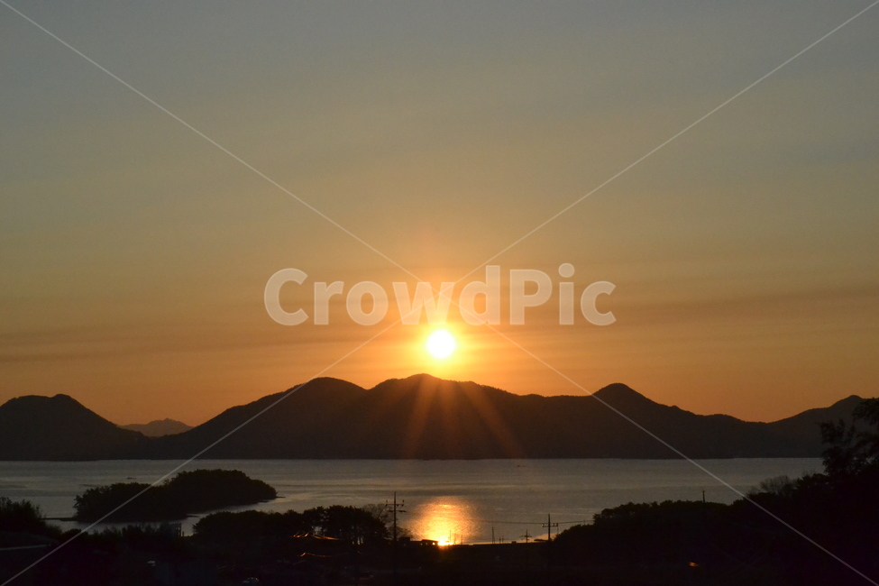 일출,해,노을,바다,산,자연,풍경,sun,sky,하늘,한국,korea,남해,남해바다,자연,풍경,nature,landscape,light,빛,flare,플레어,sunlight,햇빛,outdoors,옥외