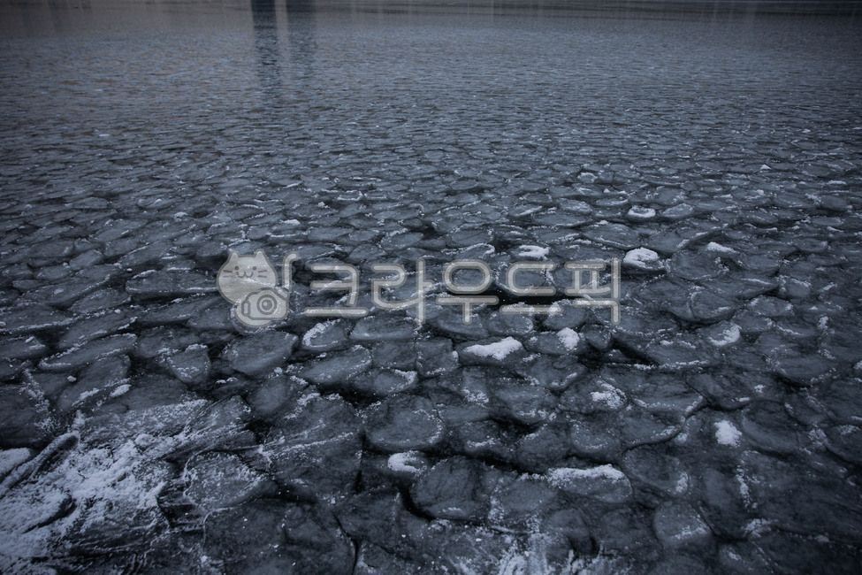 frozen,cold wave,structure,Han River,beautiful,coldwave,hanriver,composition