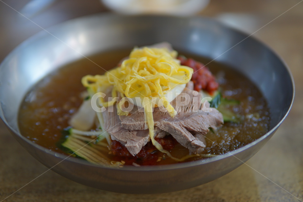 밀면,비빔밀면,물밀면,계란,달걀,음식,식재료,요리,food,cook,meal,dishes,food reserves,면류,면요리,noodles,한식,한국음식,한국요리,korean food,korean dishes,korean meal,korean cook