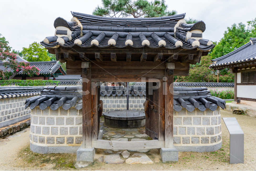 임금,경기전,어정,우물,전주,문화재,고궁,문화유산,전통,건축,korea,tradition,궁궐,조선,한옥마을,한옥,temple,well,유적,유물,stone,korean,culture,traditional,한국전통,한국문화,korean traditional,korean culture,건축물,건물외관,exterior,building,structure,architecture,construction