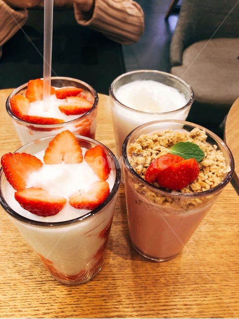 카페,딸기,쉐이크,beverage,마실것,smoothie,스무디,음료수,drink,beverage