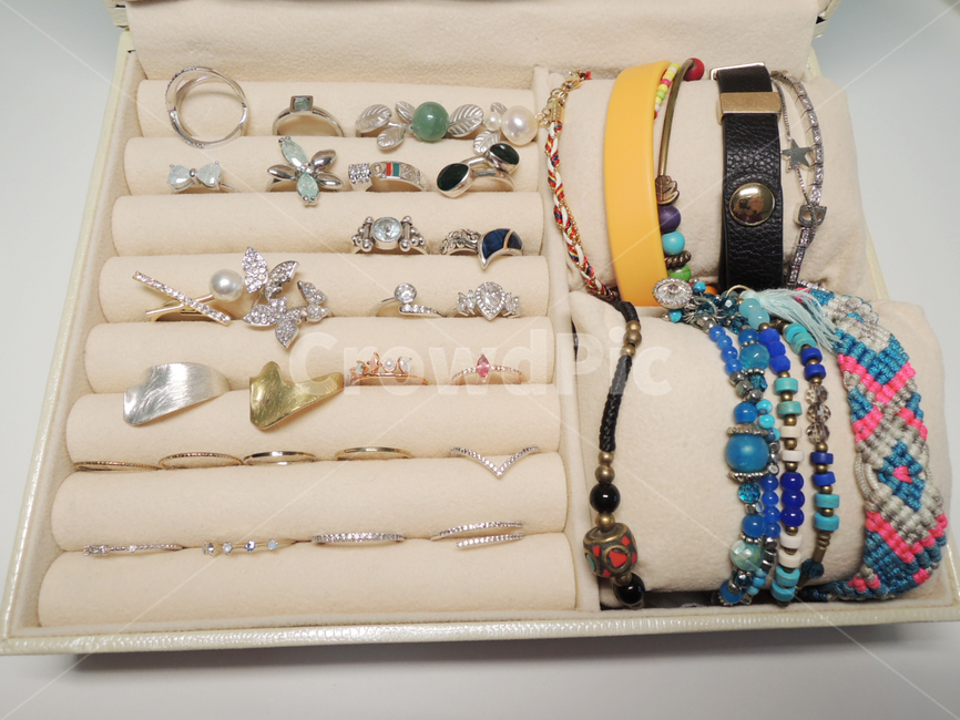 액세서리,악세사리,팔찌,장신구,반지,쥬얼리,진열대,accessories,accessory,jewelry,bracelet,bangle